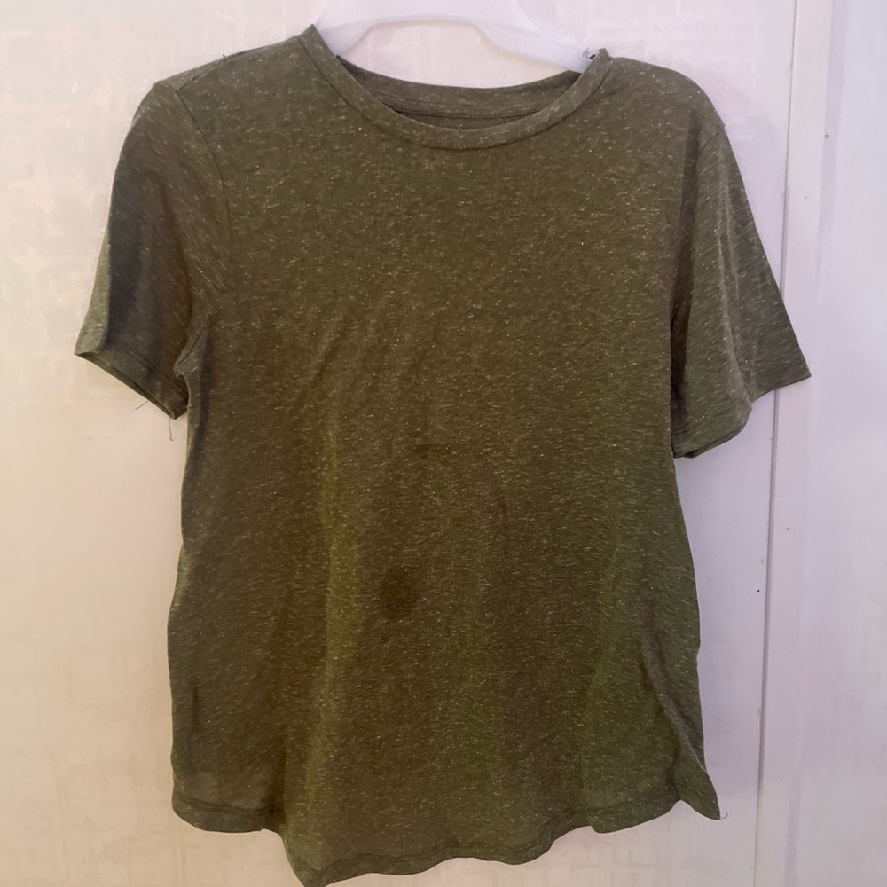 Basic green shirt